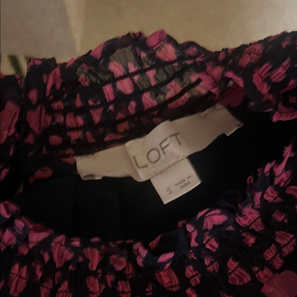 Heart Patterned Blouse - Picture 2 of 4